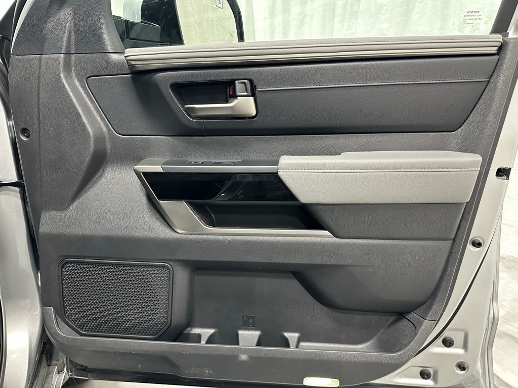 2025 Toyota Tundra Limited - Photo 56