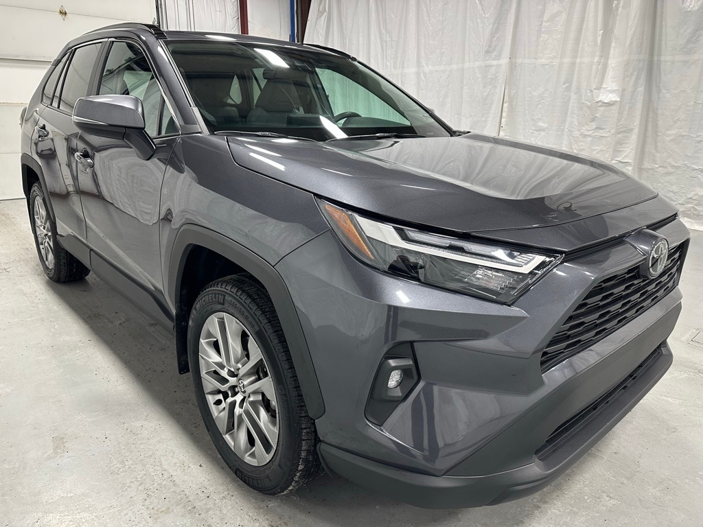 2025 Toyota RAV4 XLE Premium's photo