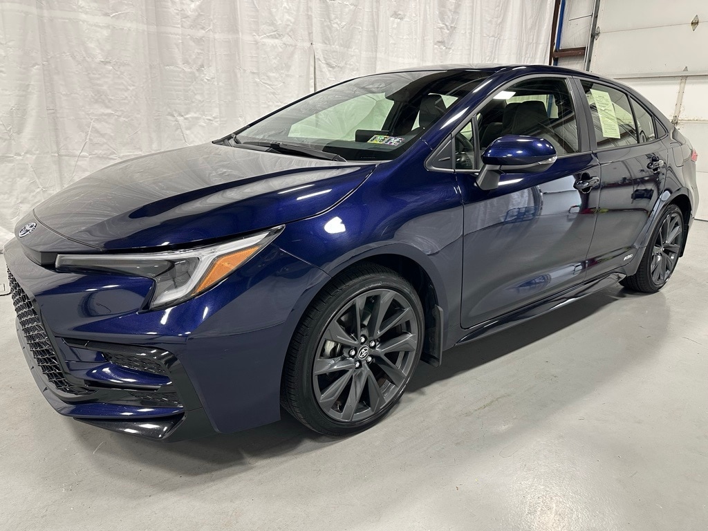 Used 2025 Toyota Corolla Hybrid SE Sedan