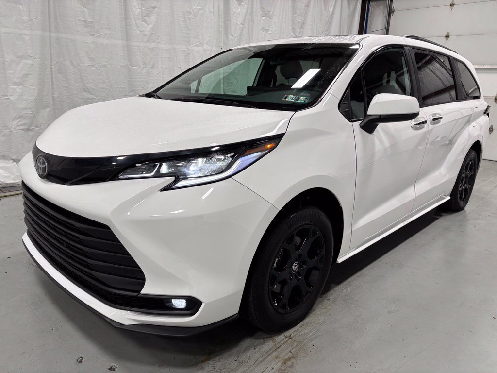 Used 2026 Toyota Sienna Woodland Edition Van Passenger Van