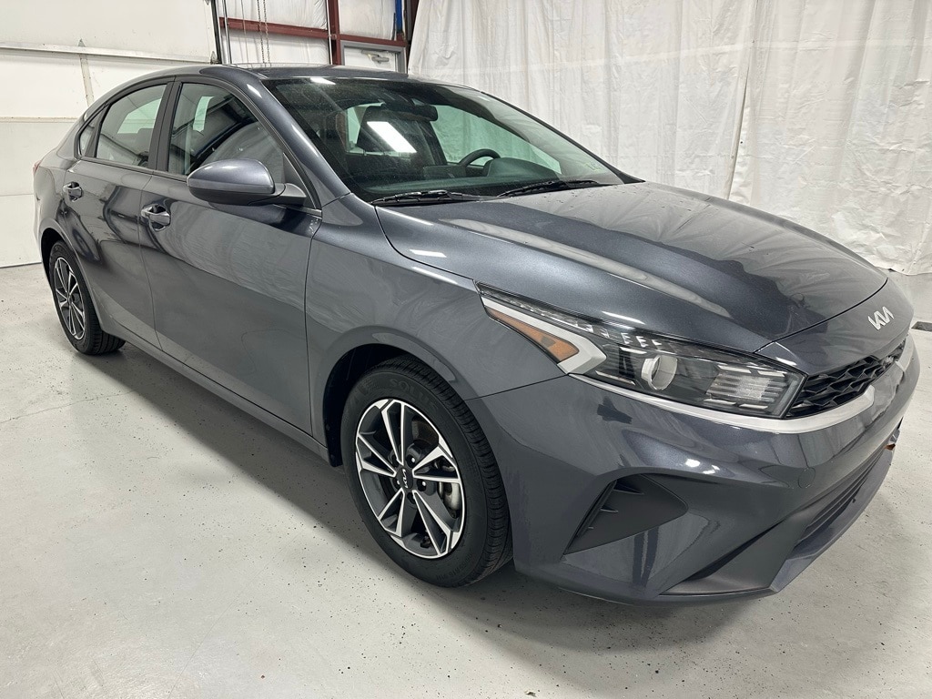 2024 Kia Forte LXS's photo