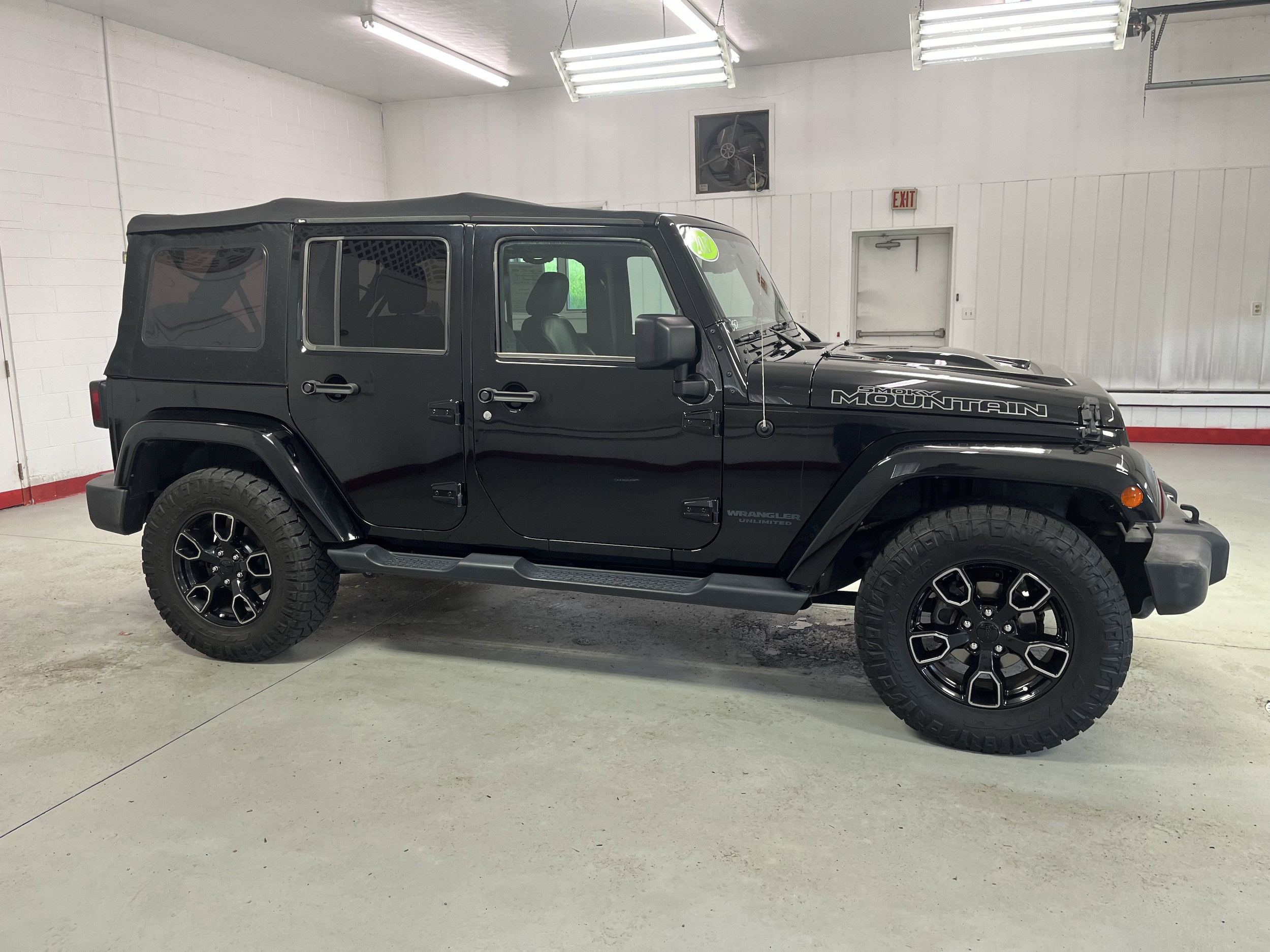 2017 Jeep Wrangler Smoky Mountain's photo