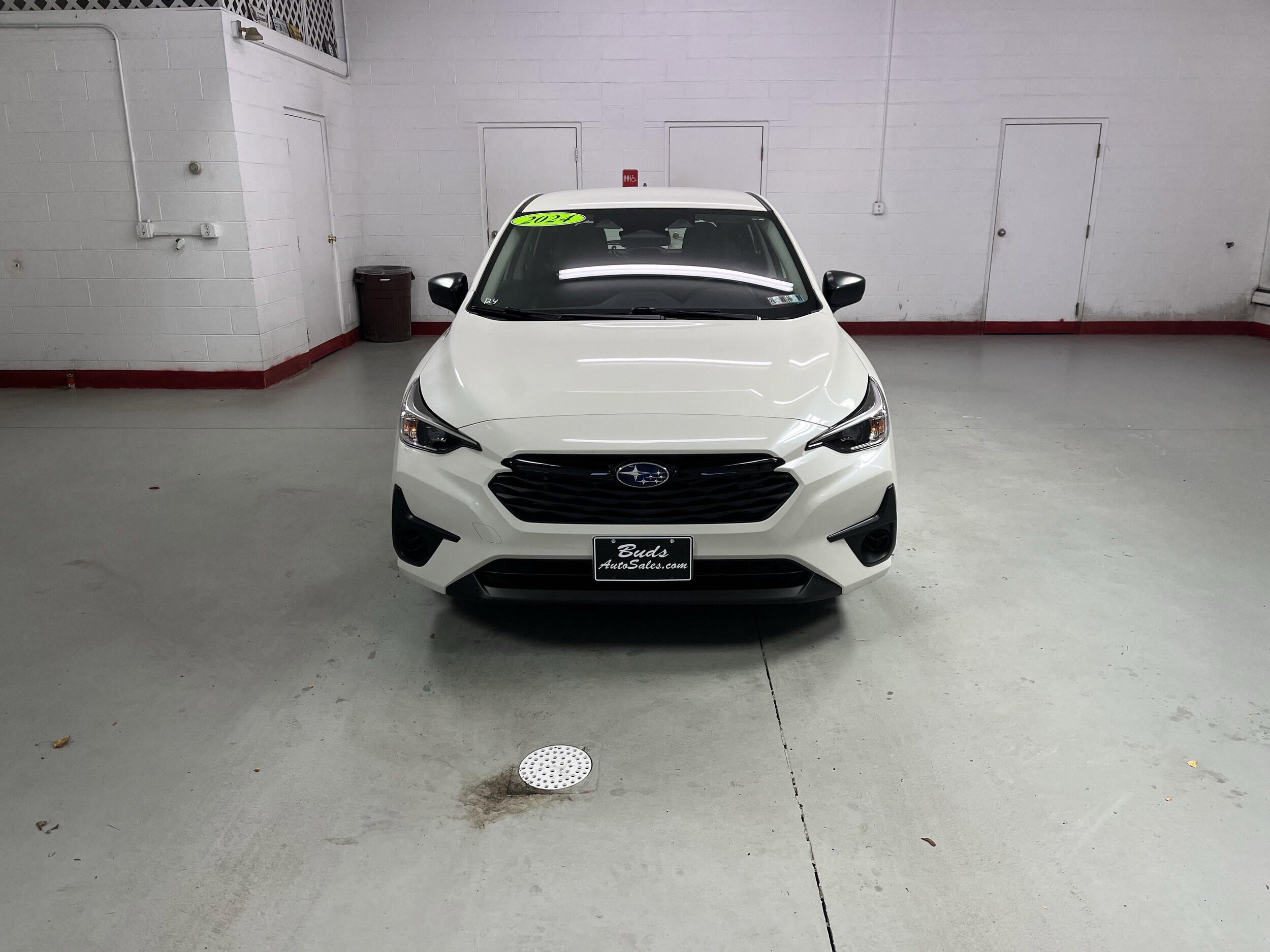 2024 Subaru Impreza Base photo 2