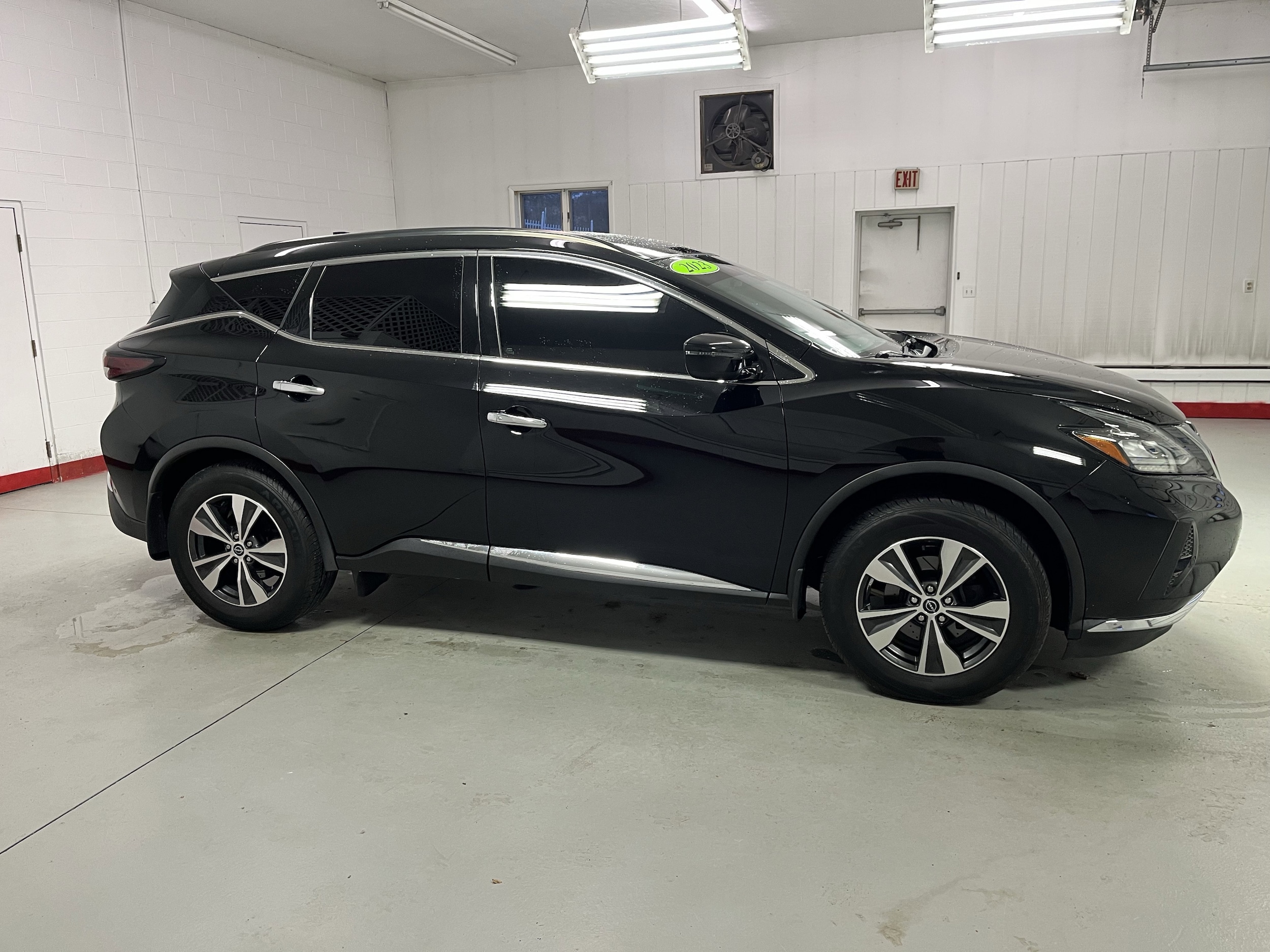 2023 Nissan Murano SV's photo