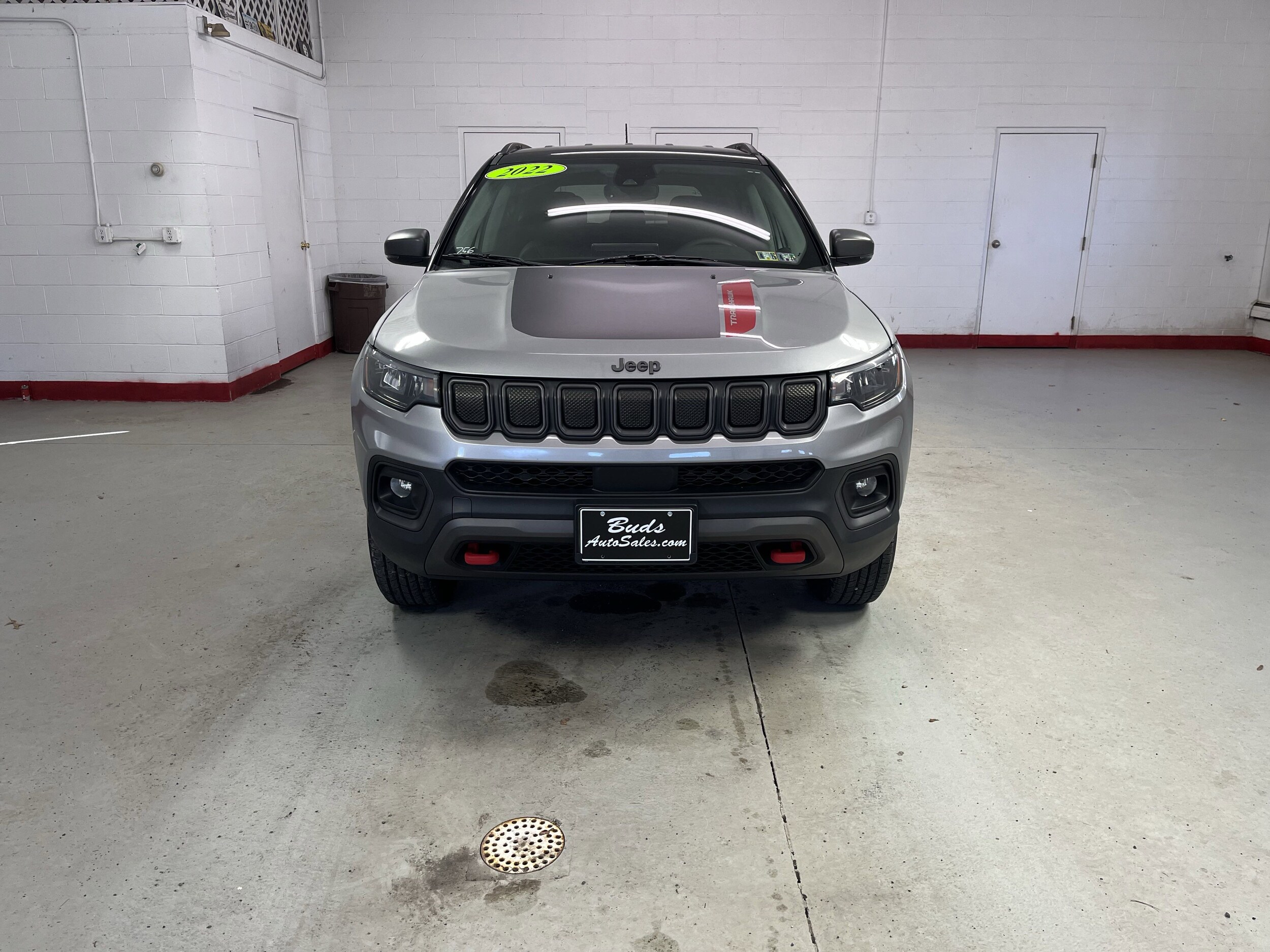 2022 Jeep Compass Trailhawk photo 2