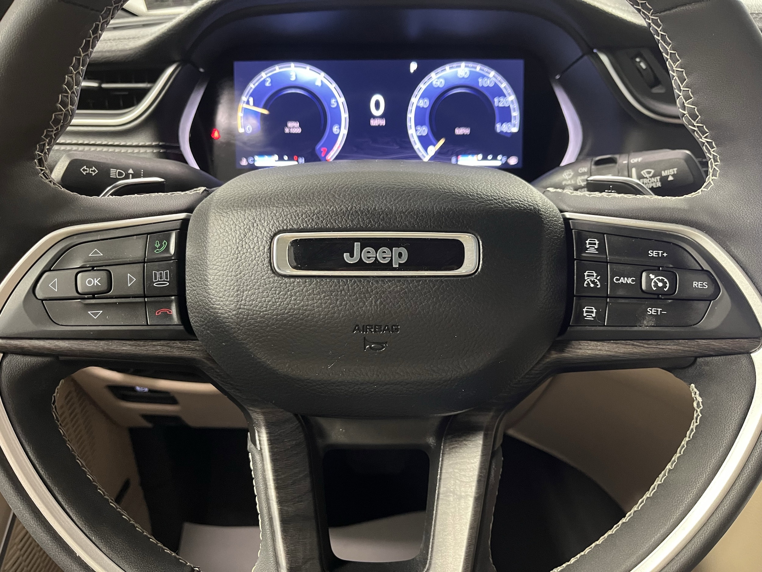 2023 Jeep Grand Cherokee Limited - Photo 17