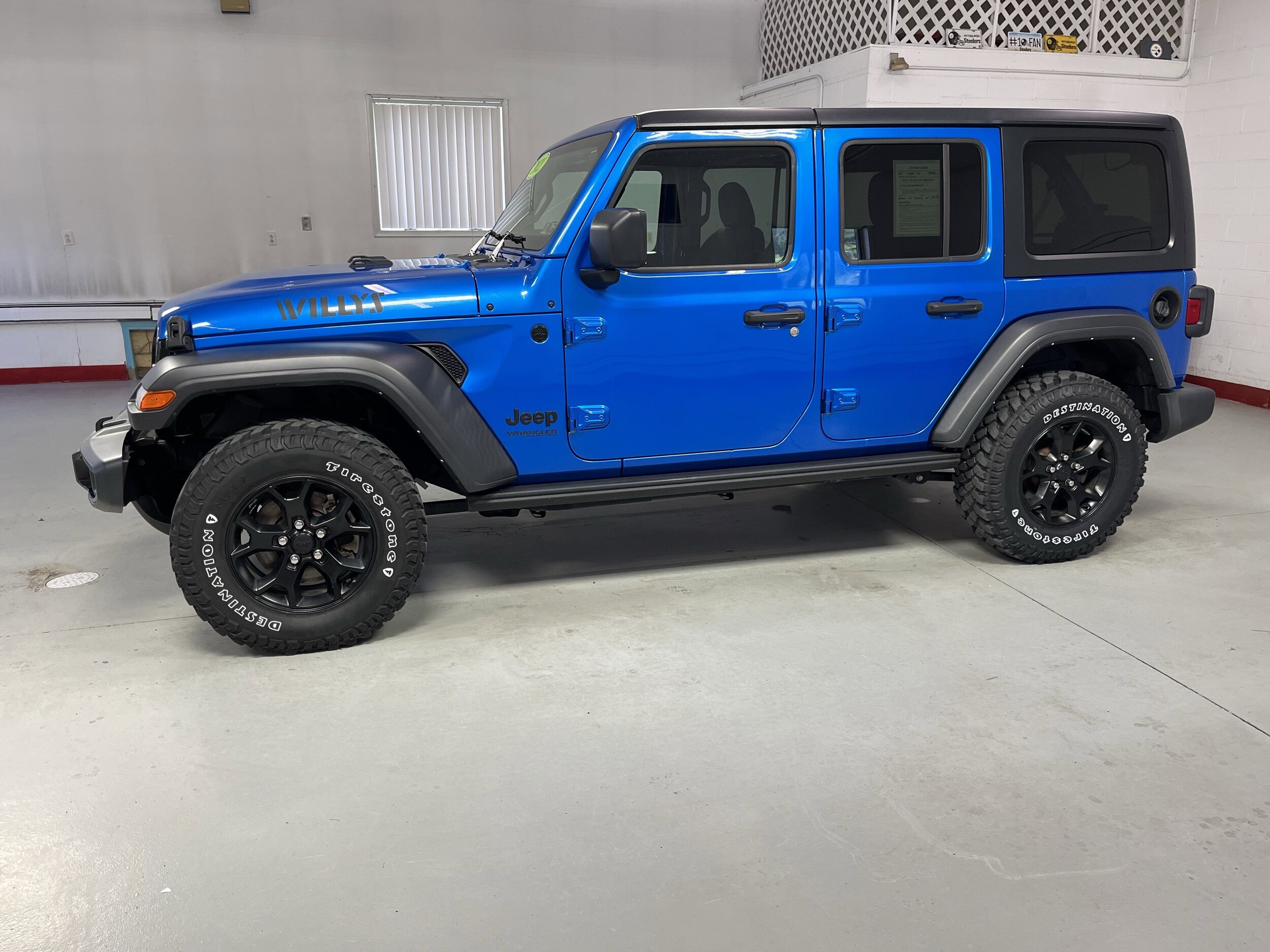 2021 Jeep Wrangler Unlimited Willys photo 3