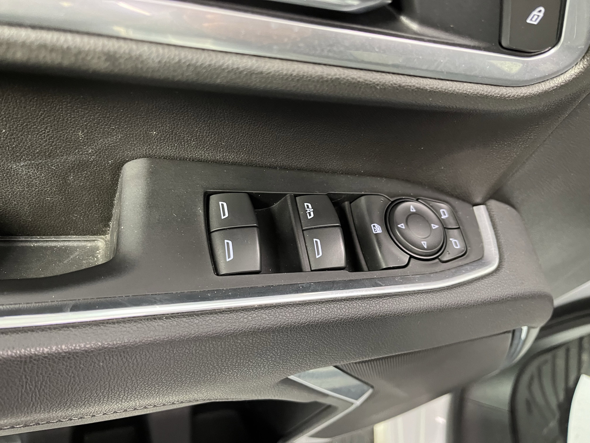 2025 Chevrolet Silverado 2500HD LT - Photo 15