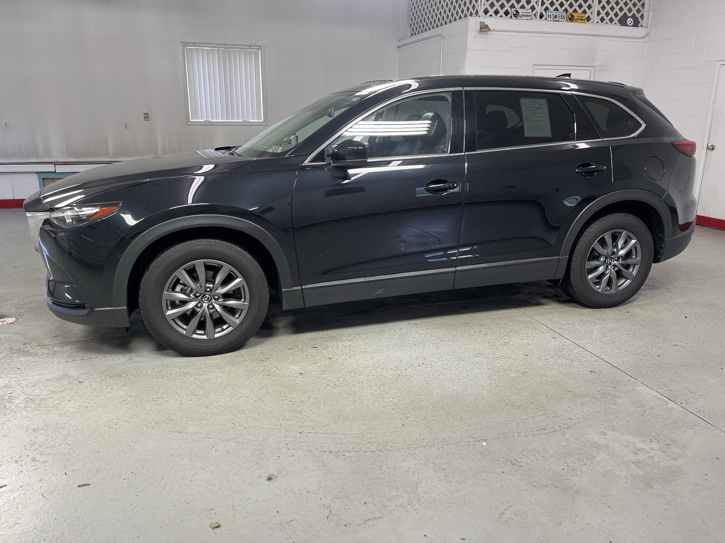 2023 Mazda CX-9 Touring photo 3