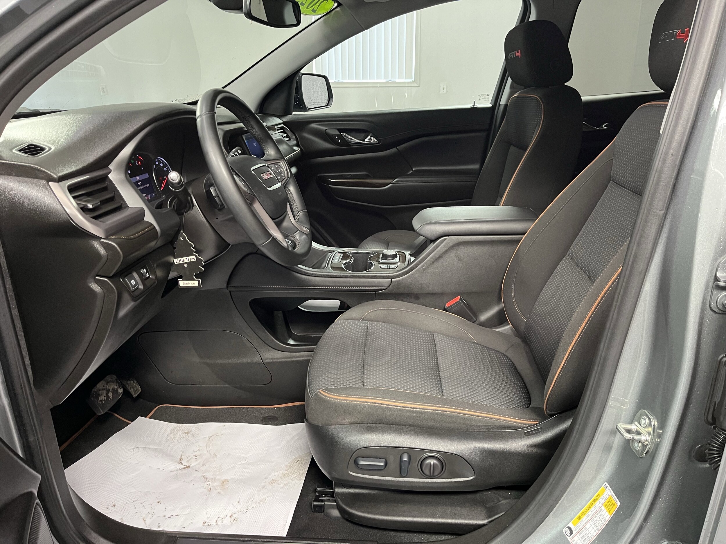 2023 GMC Acadia AT4 - Photo 13