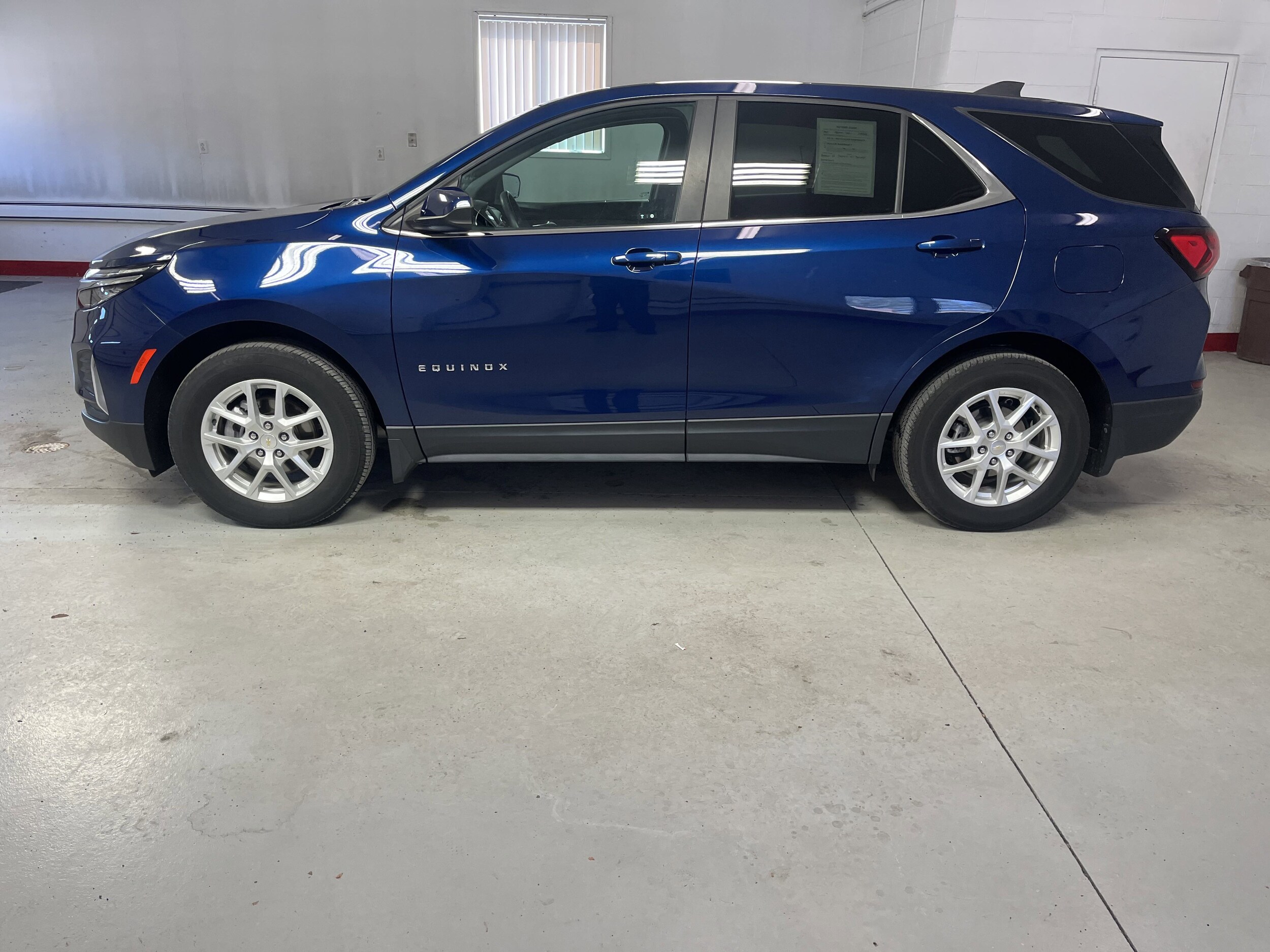 2022 Chevrolet Equinox LT photo 4