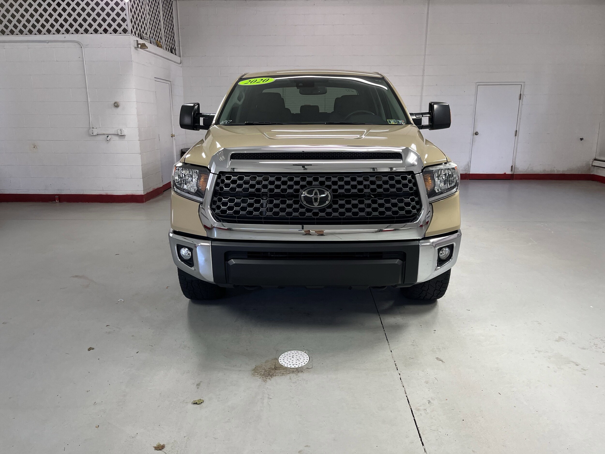 2020 Toyota Tundra SR5 CrewMax photo 2