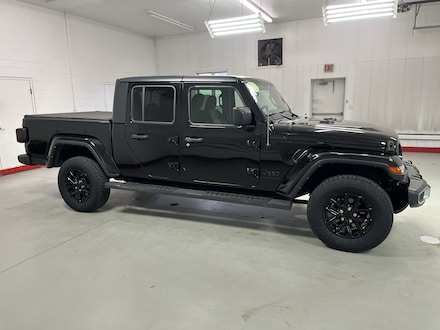2021 Jeep Gladiator Sport S Truck Crew Cab