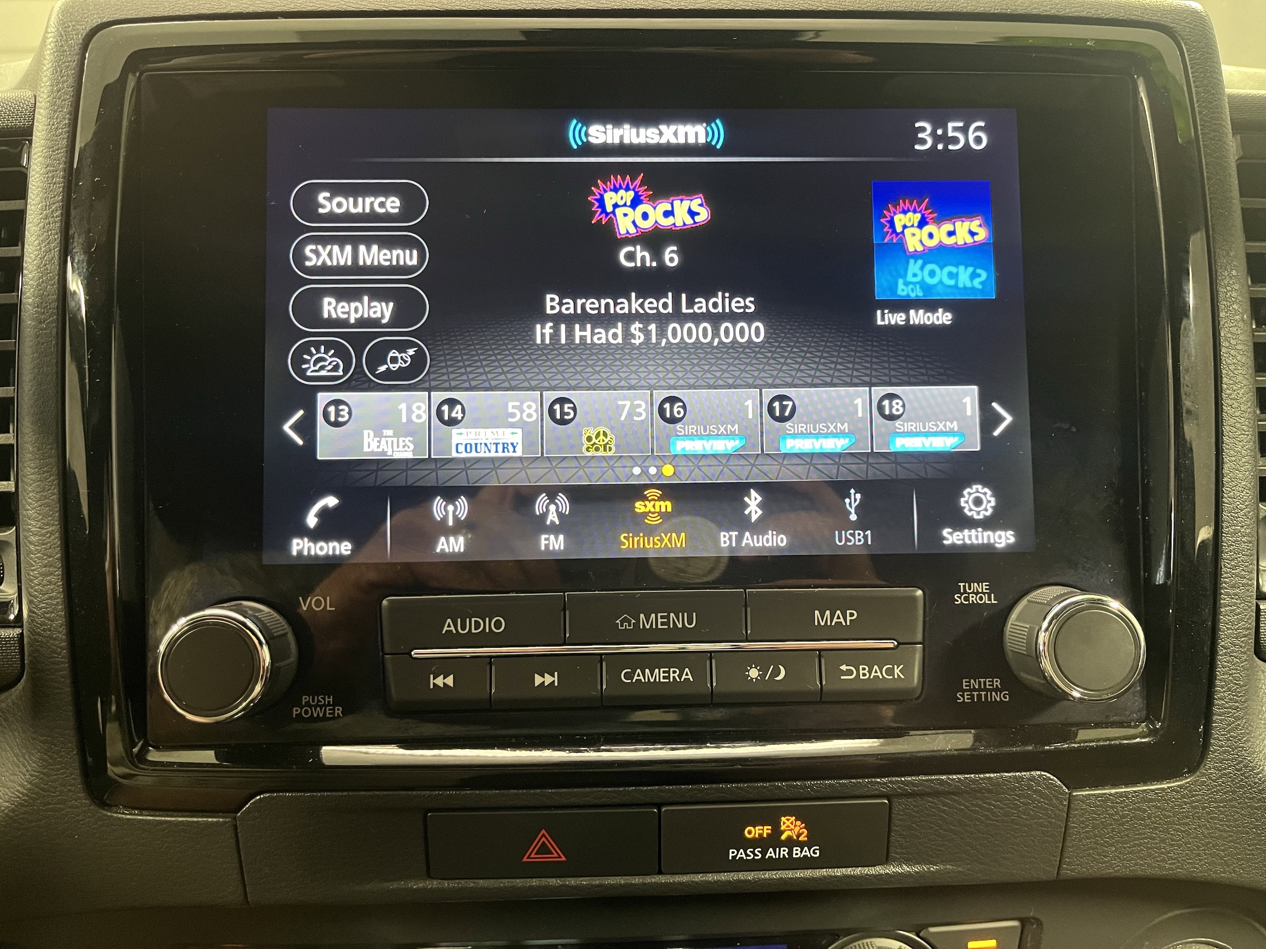 2022 Nissan Frontier PRO-4X - Photo 16