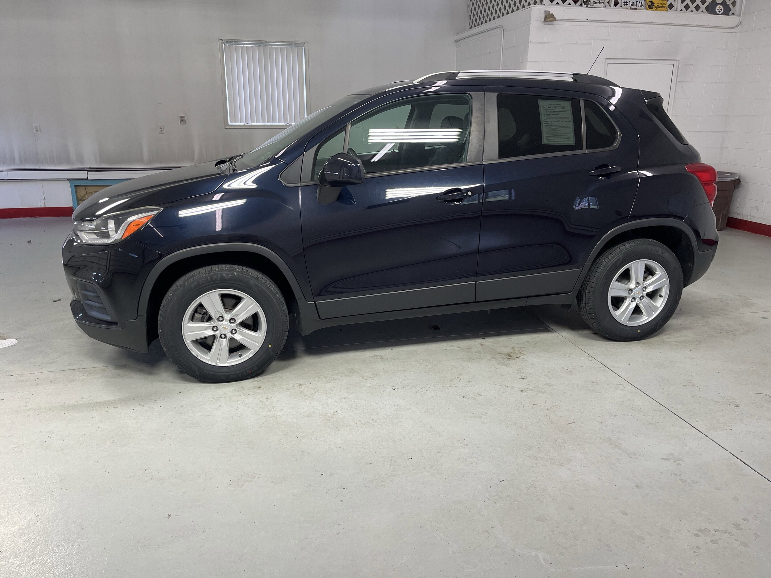 2021 Chevrolet Trax LT photo 3
