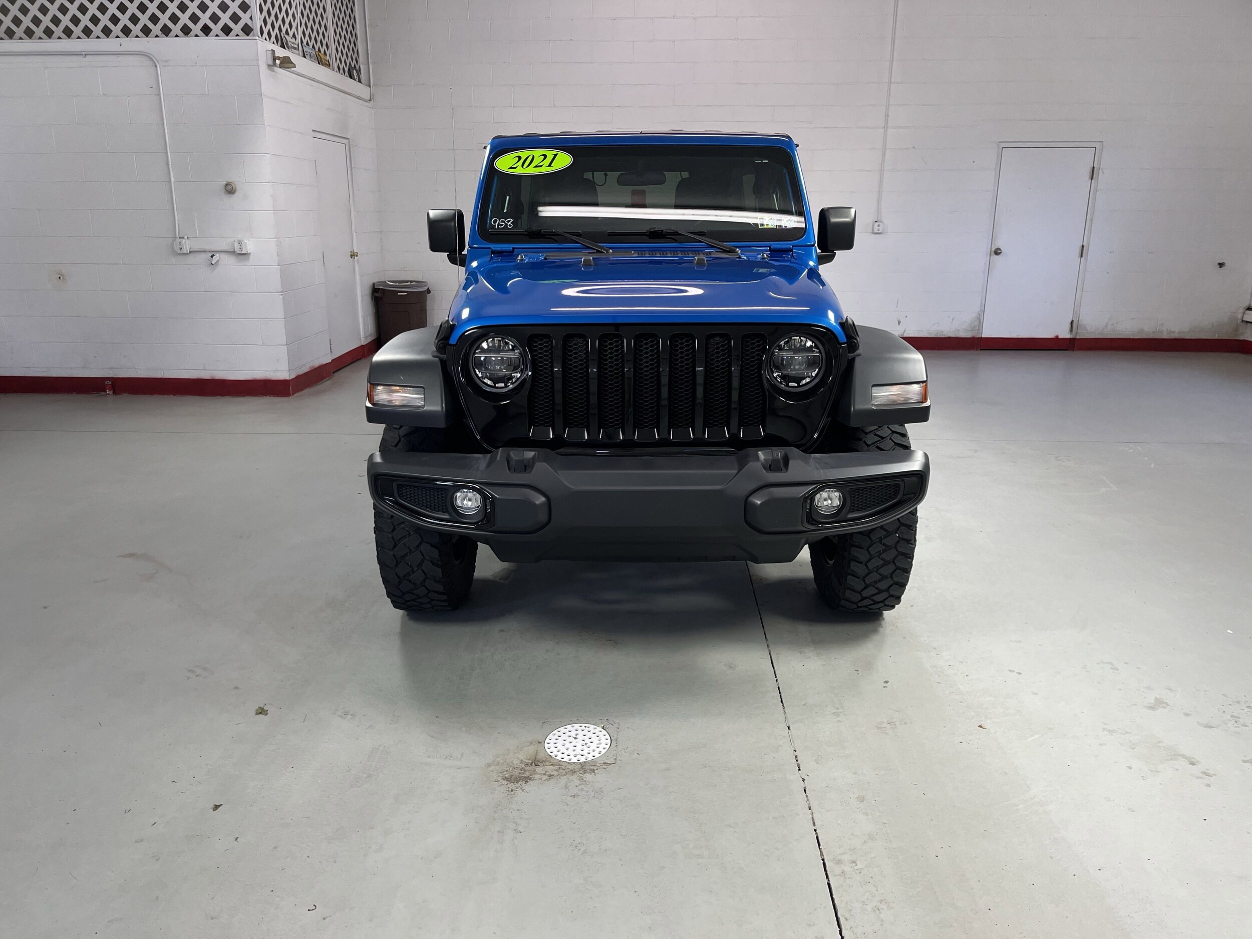 2021 Jeep Wrangler Unlimited Willys photo 2