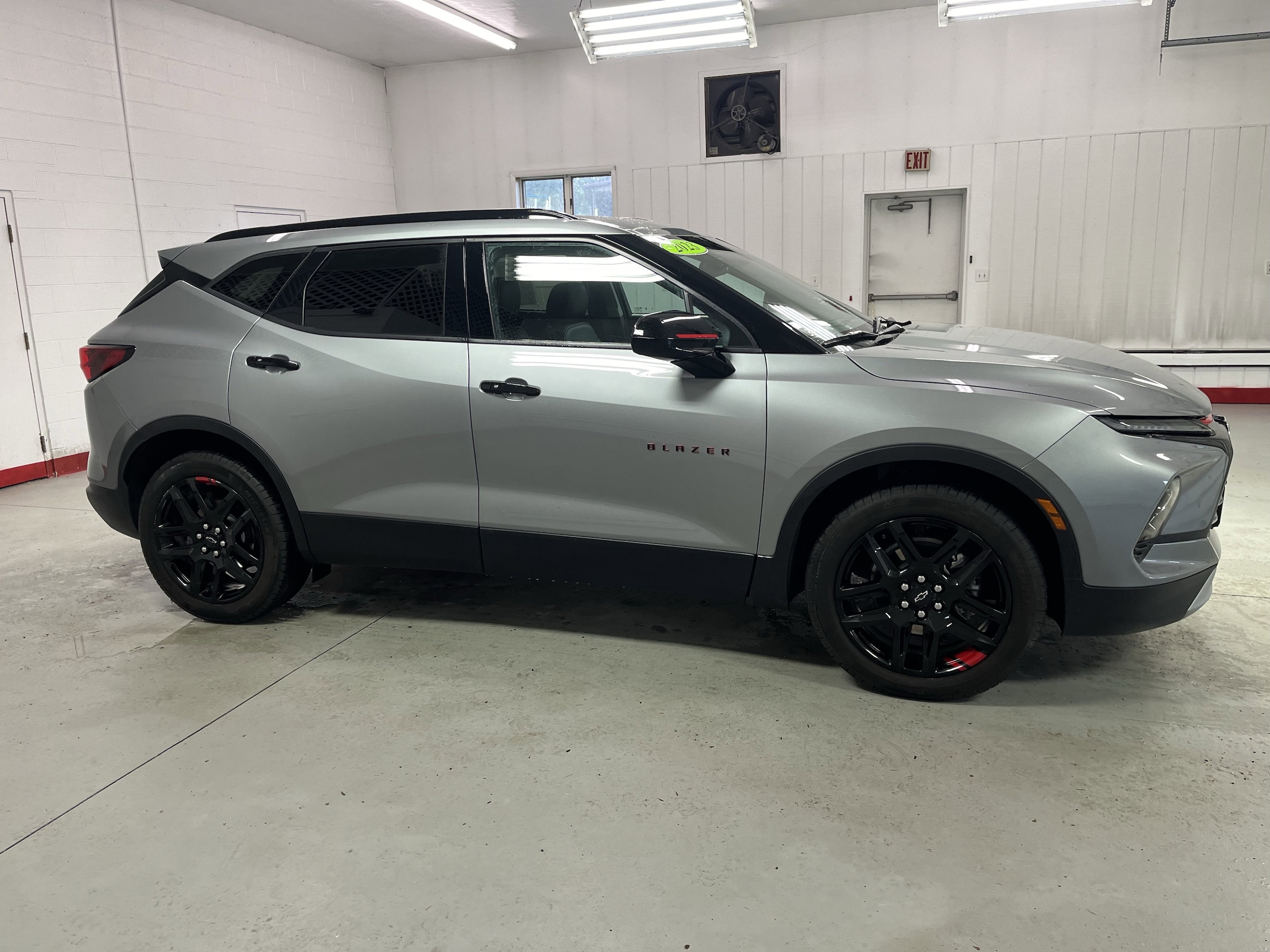 2023 Chevrolet Blazer 2.0T 2LT AWD's photo