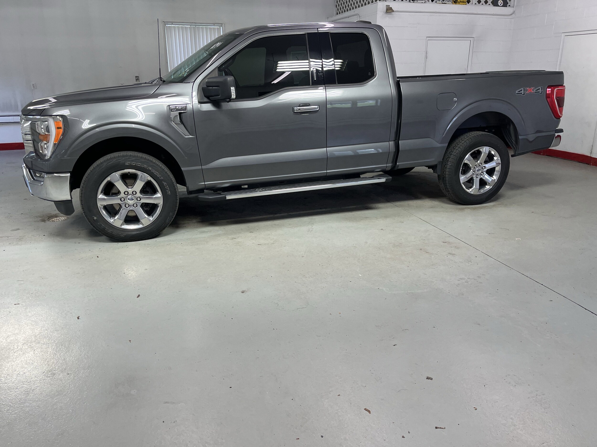 2021 Ford F-150 XLT photo 3