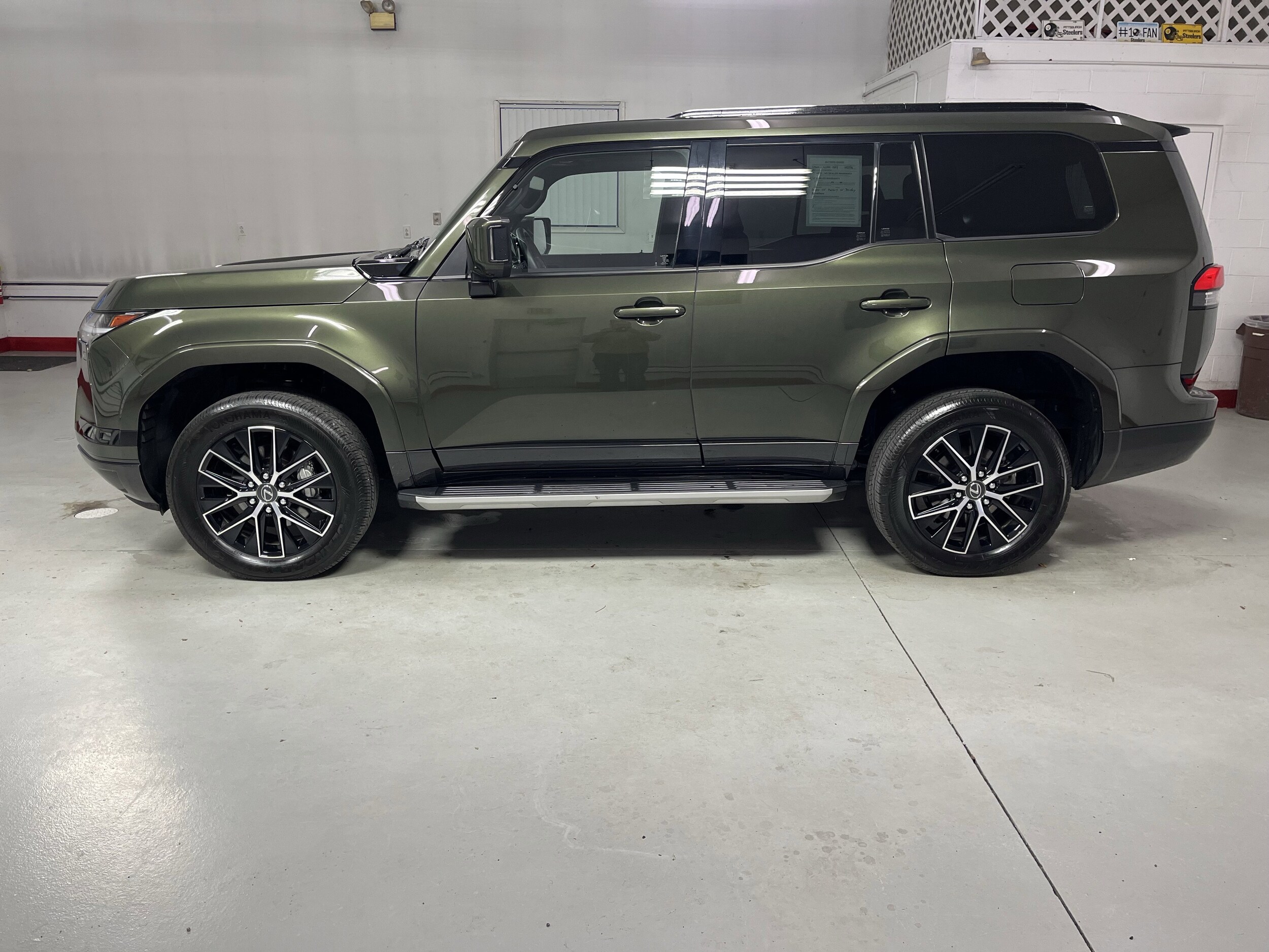 2024 Lexus GX 550 Premium photo 4