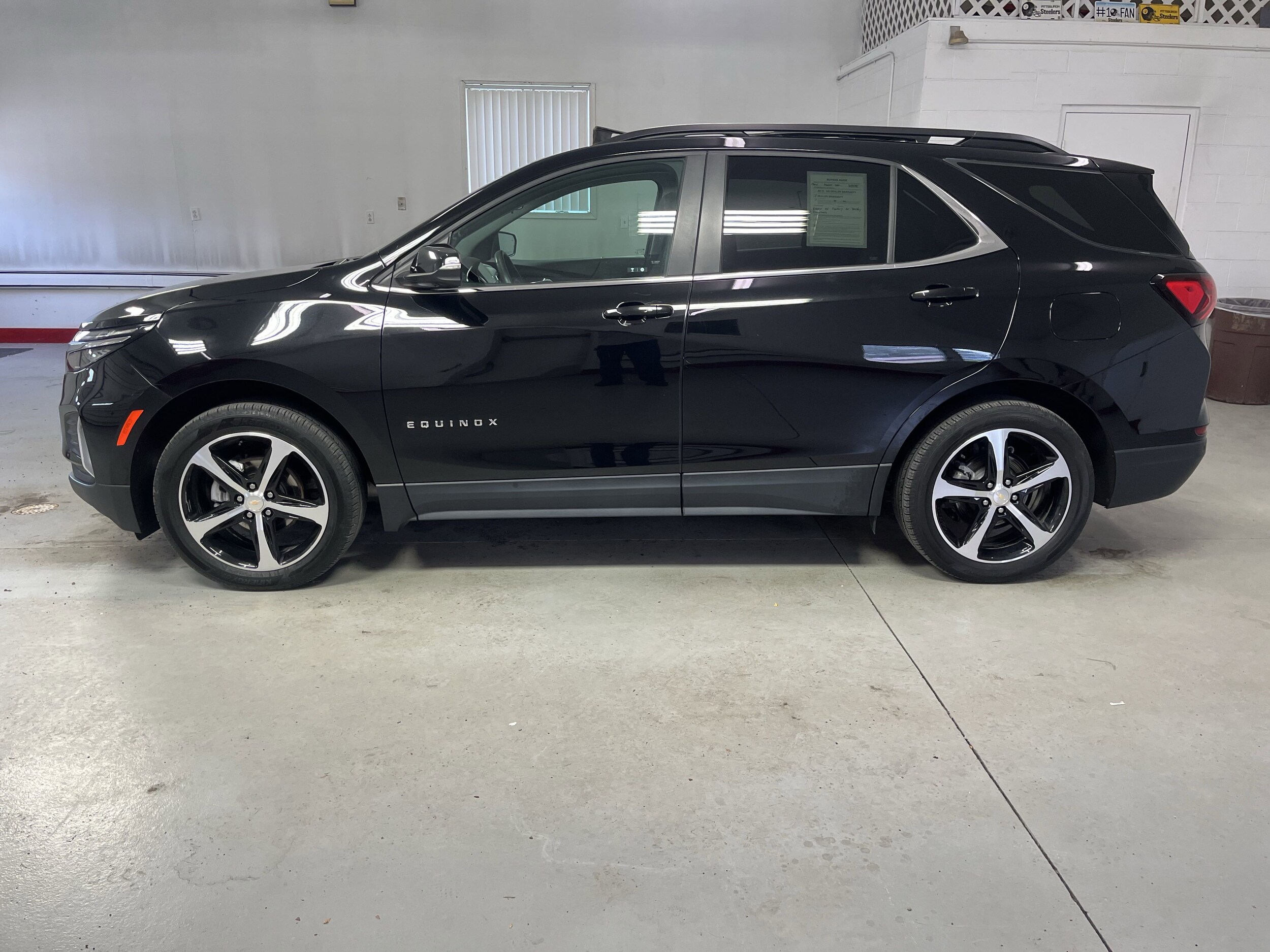 2022 Chevrolet Equinox LT photo 4