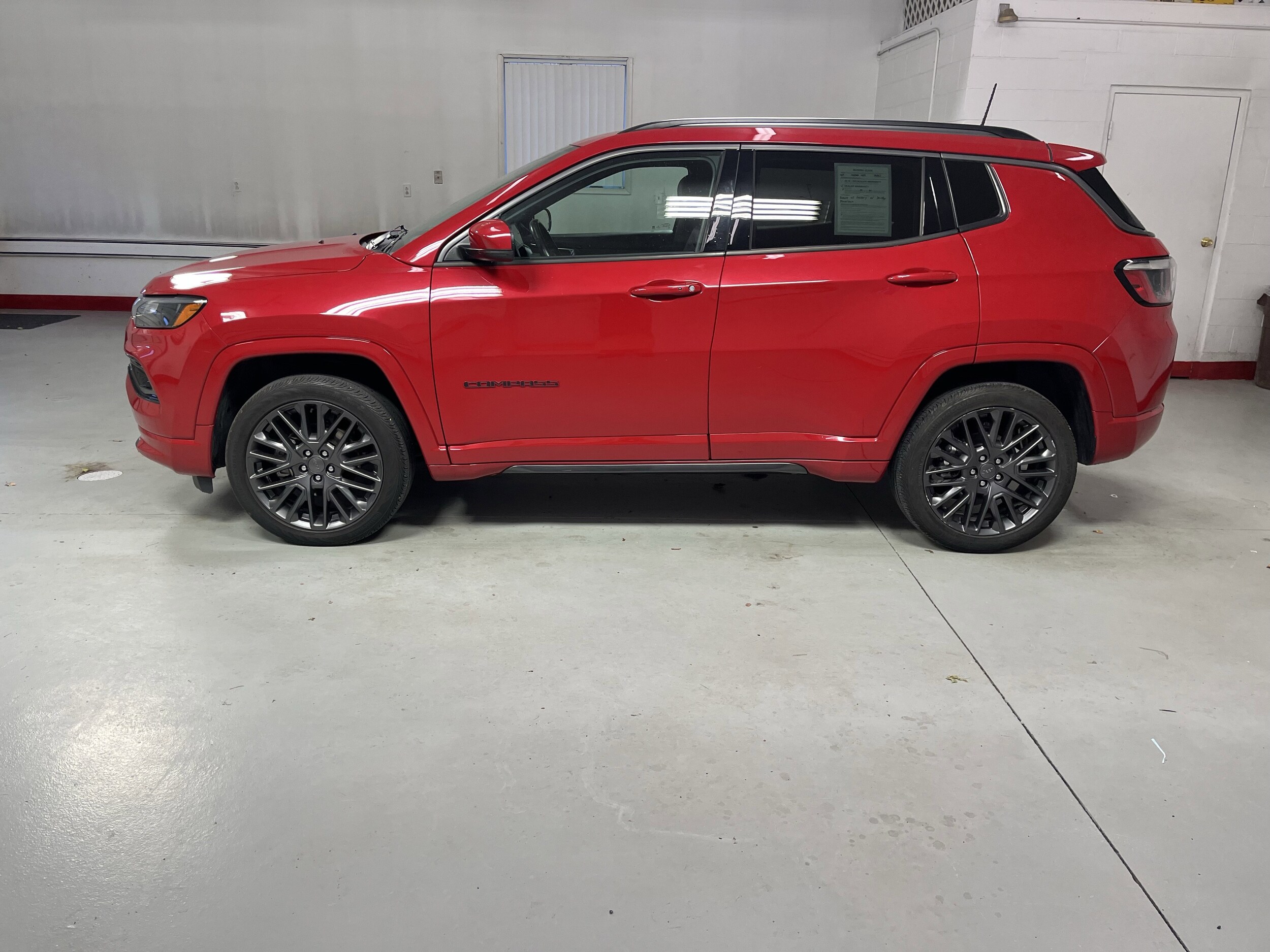 2022 Jeep Compass Limited photo 4