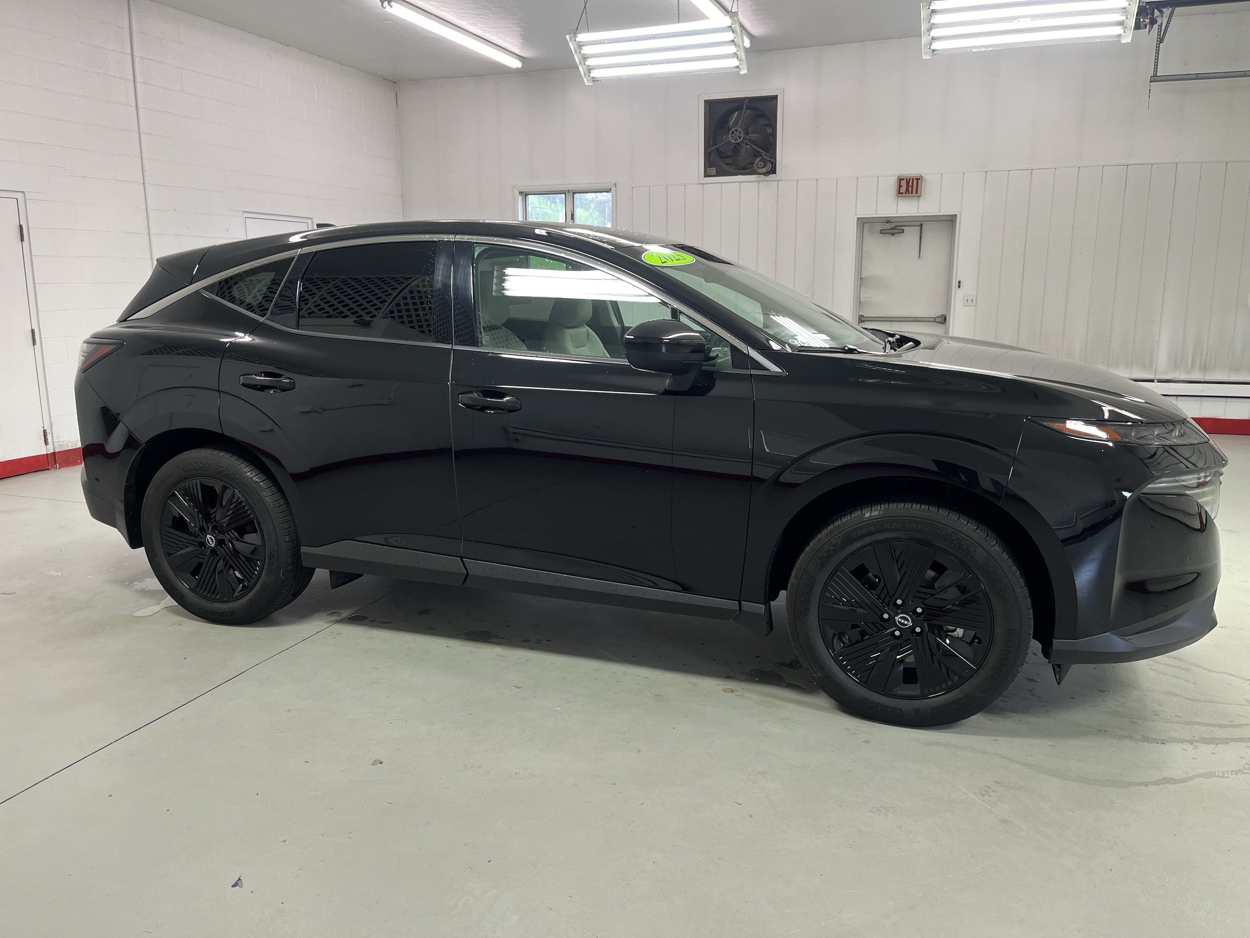 2025 Nissan Murano SV