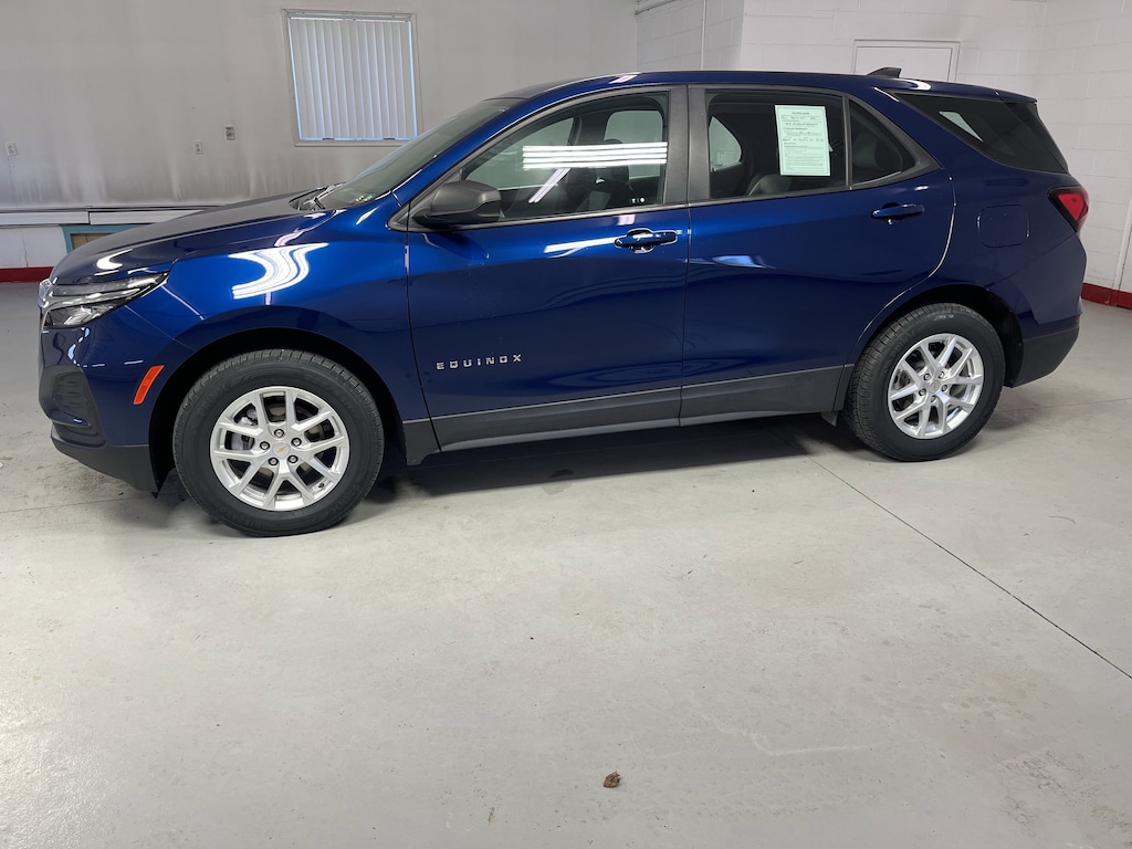 Used 2022 Chevrolet Equinox LS SUV