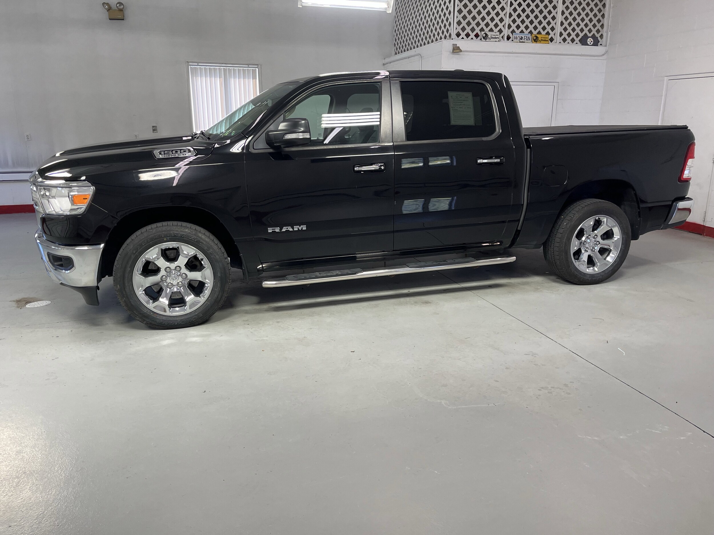 2020 Ram 1500 Big Horn photo 3