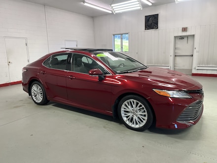 2020 Toyota Camry XLE Sedan