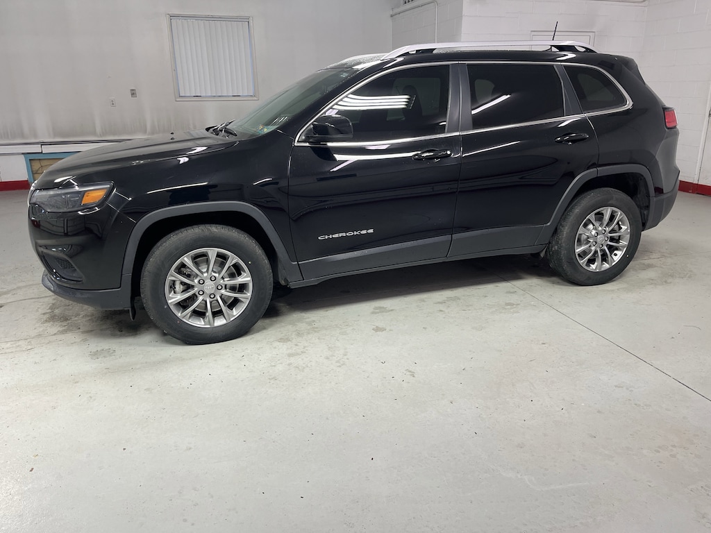 Used 2021 Jeep Cherokee Latitude Lux SUV