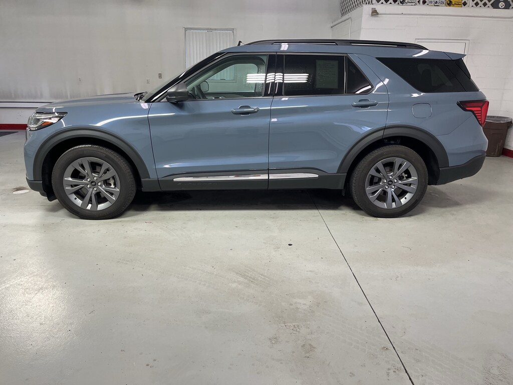 Used 2025 Ford Explorer Active SUV
