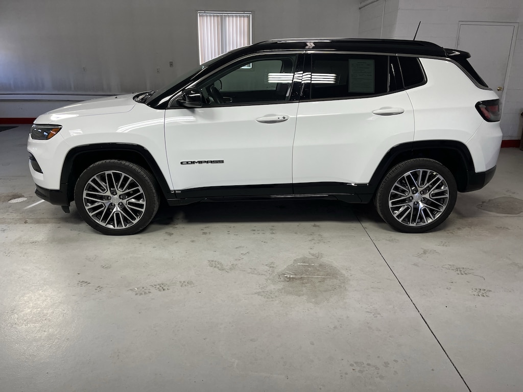 Used 2022 Jeep Compass Limited SUV
