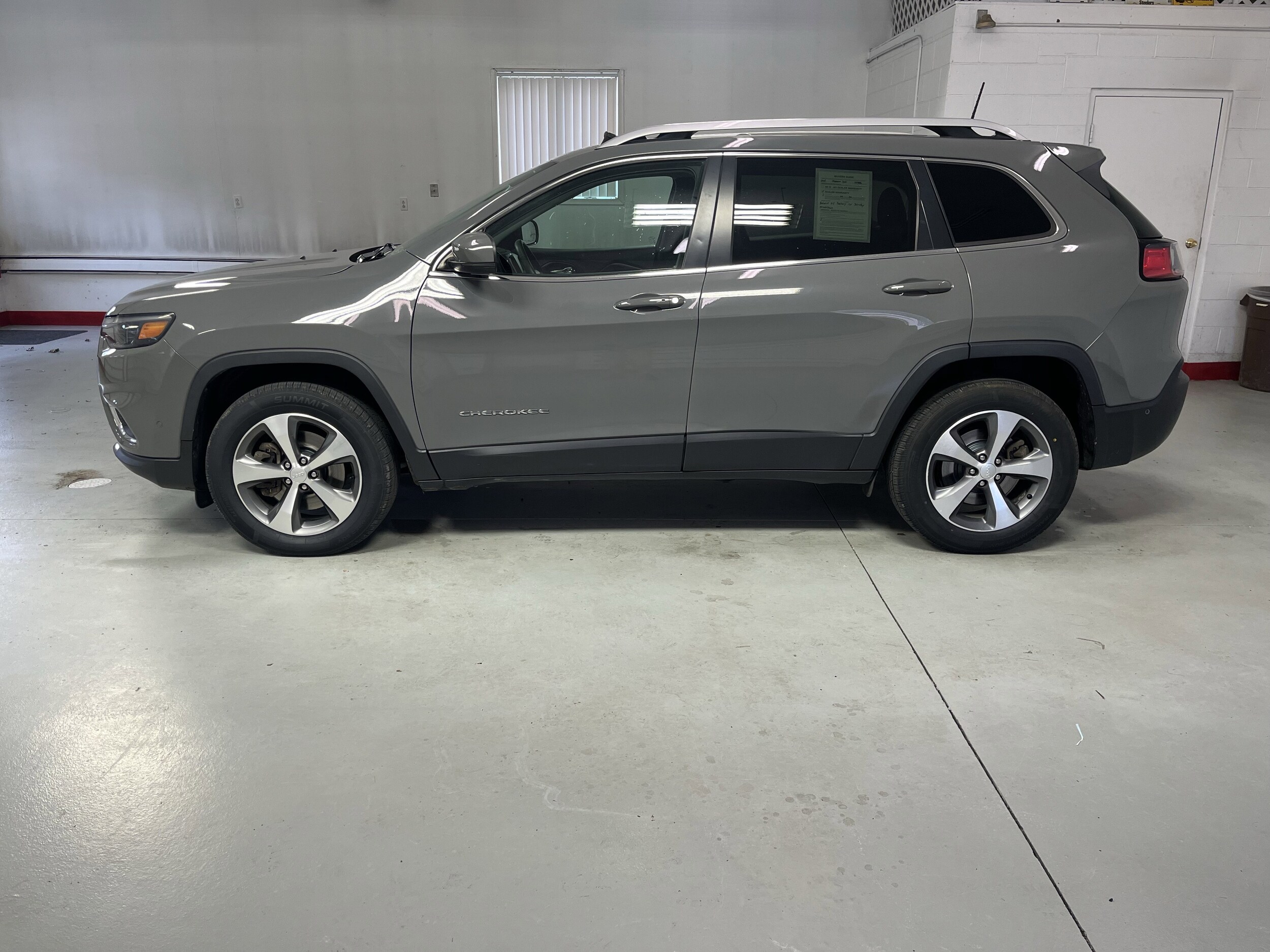 2021 Jeep Cherokee Limited photo 4