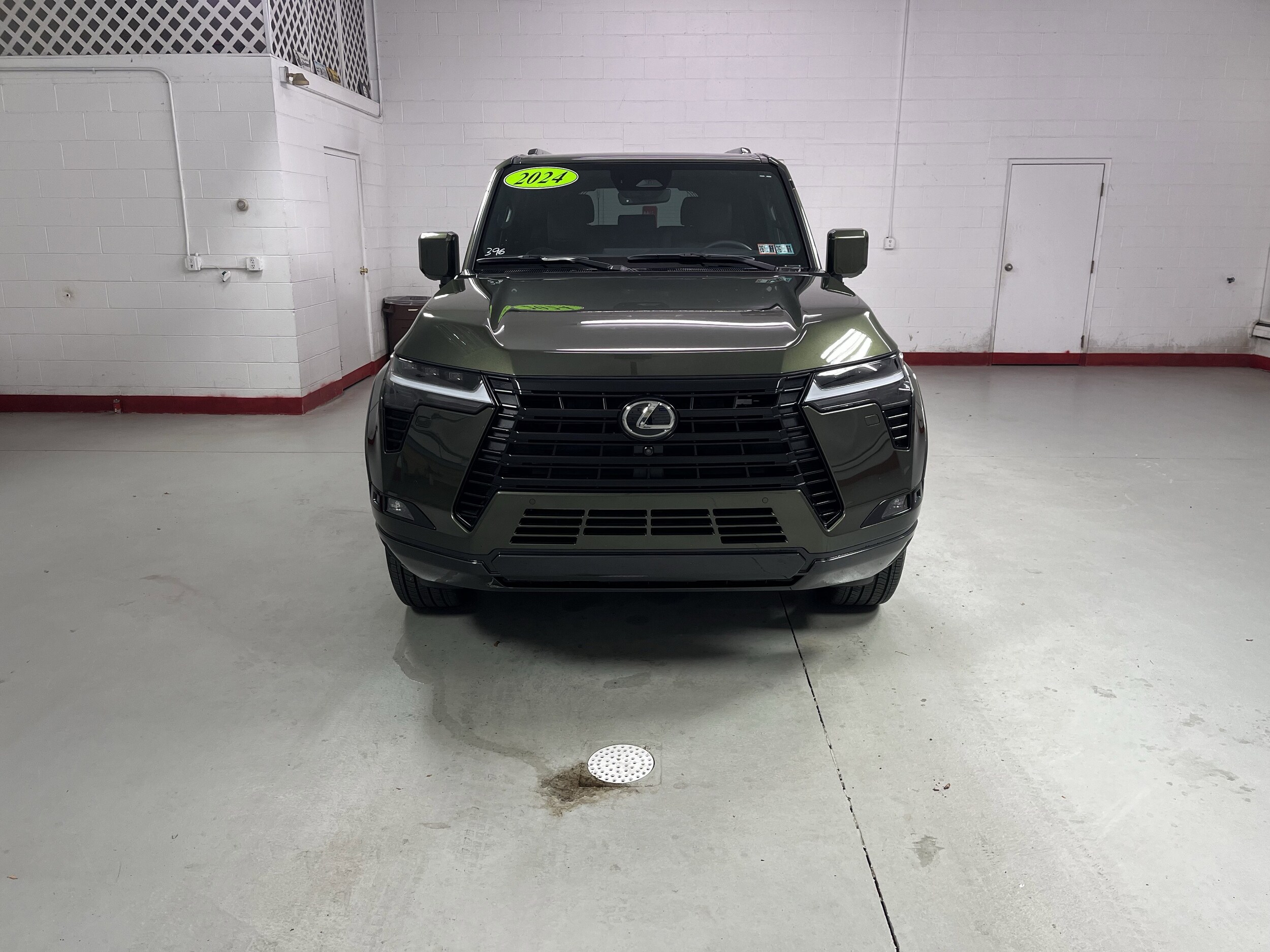 2024 Lexus GX 550 Premium photo 2