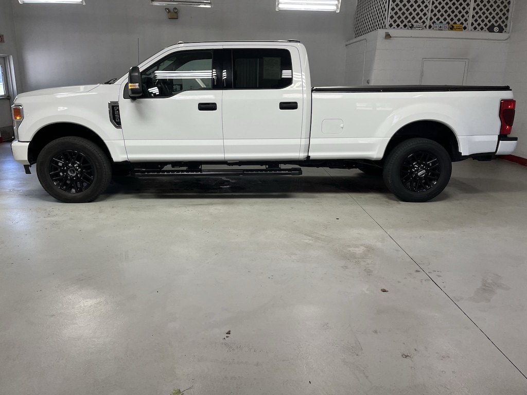 Used 2022 Ford F-250 XLT Truck Crew Cab