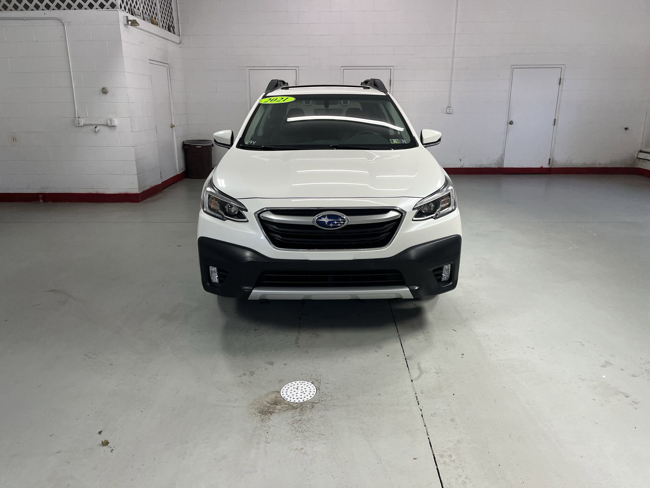 2021 Subaru Outback Limited photo 2