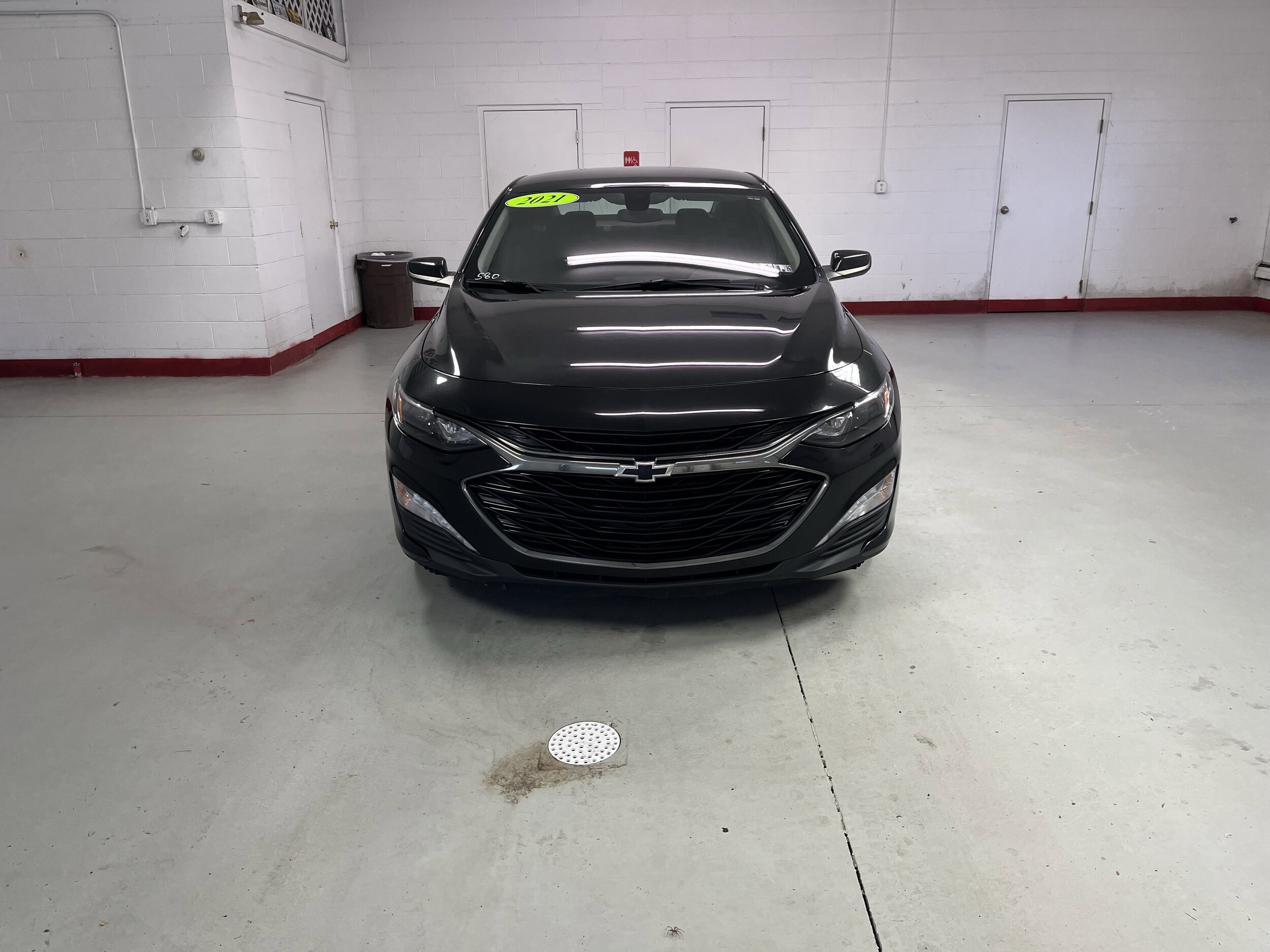 2021 Chevrolet Malibu 1LT photo 2