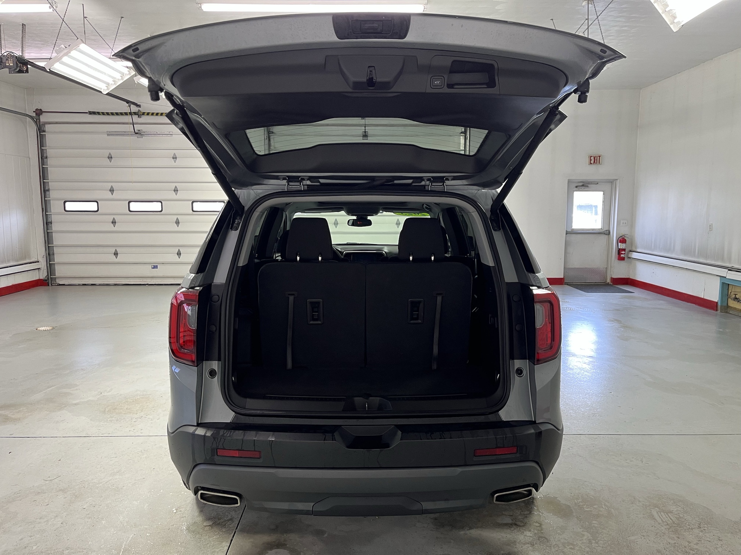 2023 GMC Acadia AT4 - Photo 29