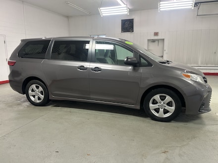2020 Toyota Sienna L Van
