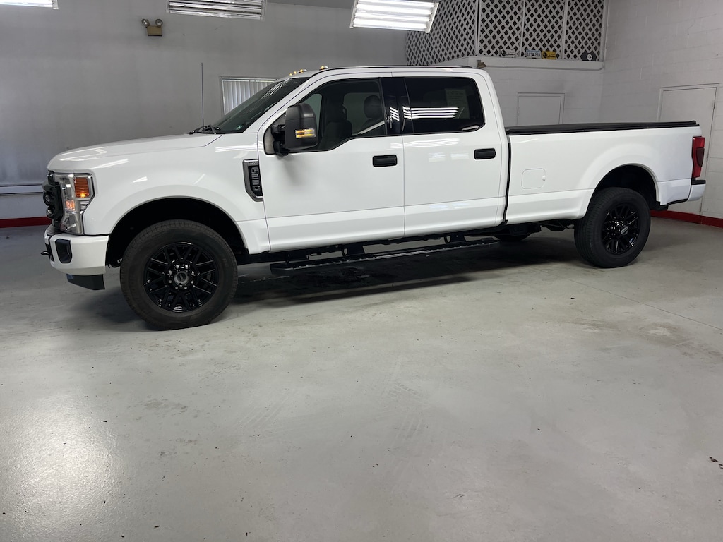 Used 2022 Ford F-250 XLT Truck Crew Cab