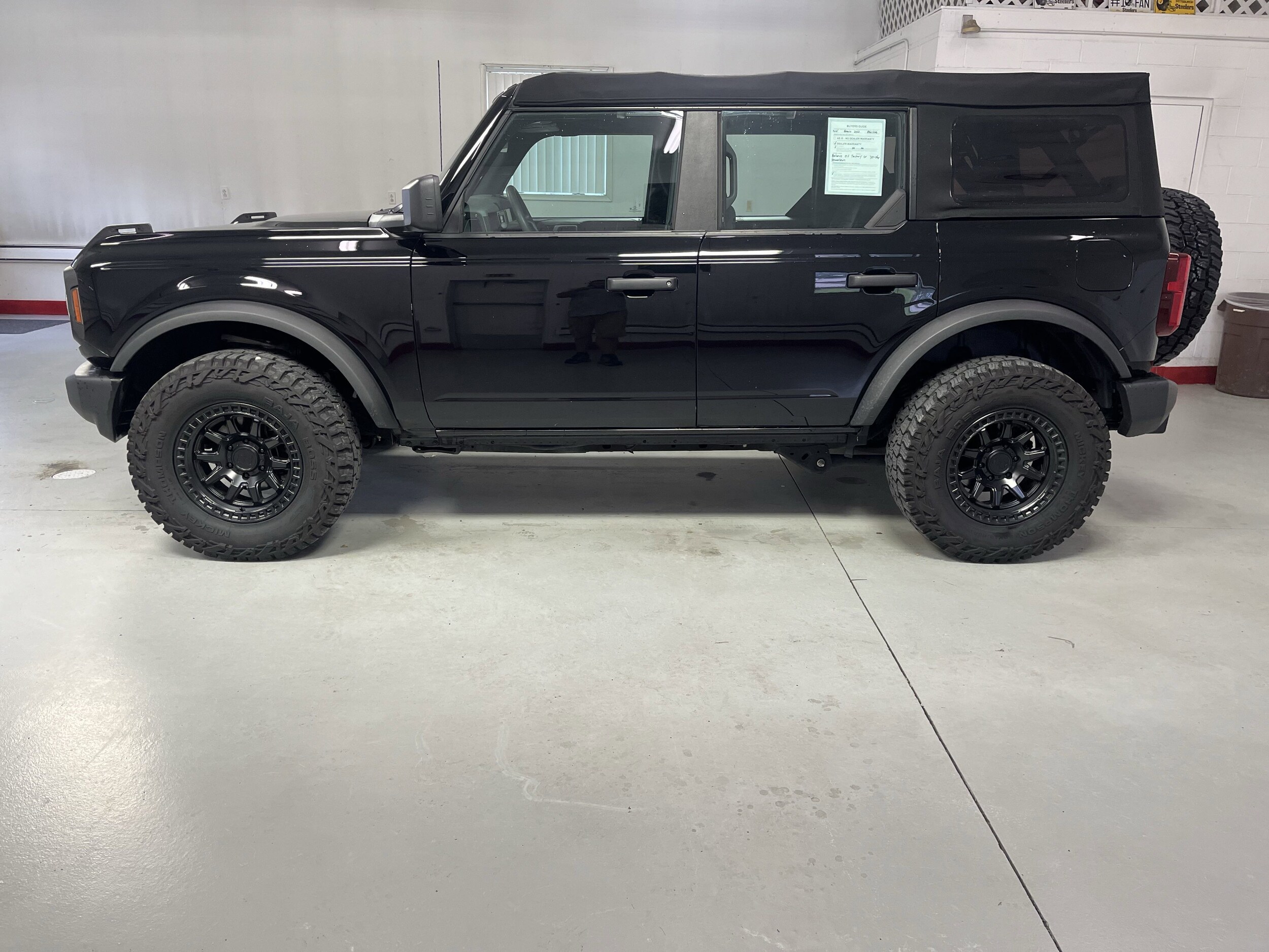 2022 Ford Bronco Base Big Bend Black Diamond Outer Banks photo 4