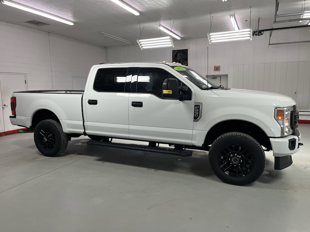 Used 2022 Ford F-250 XLT Truck Crew Cab