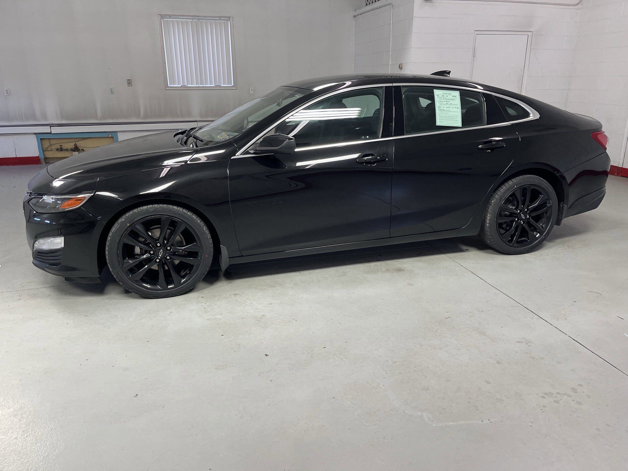 2021 Chevrolet Malibu 1LT photo 3