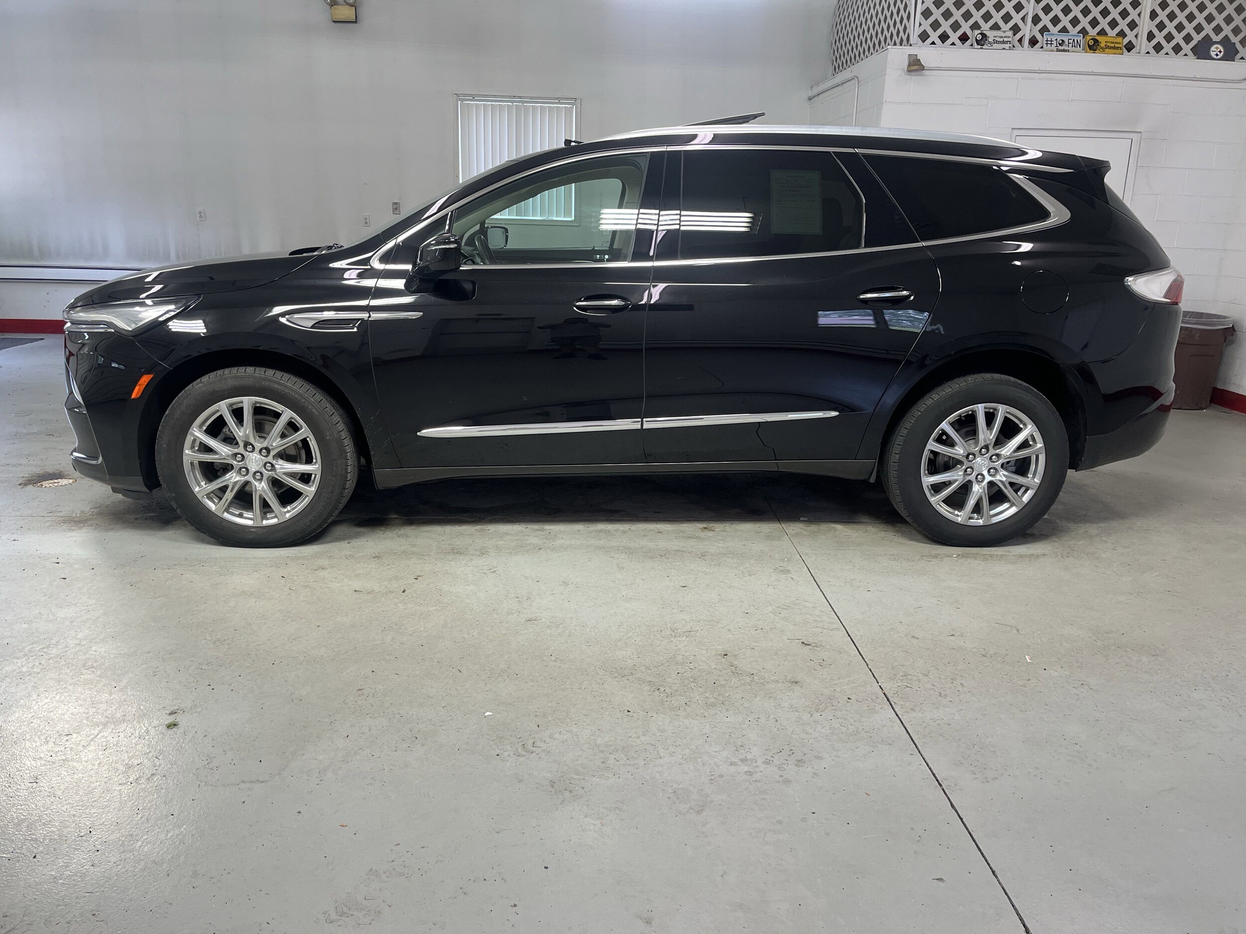 2022 Buick Enclave Essence photo 4
