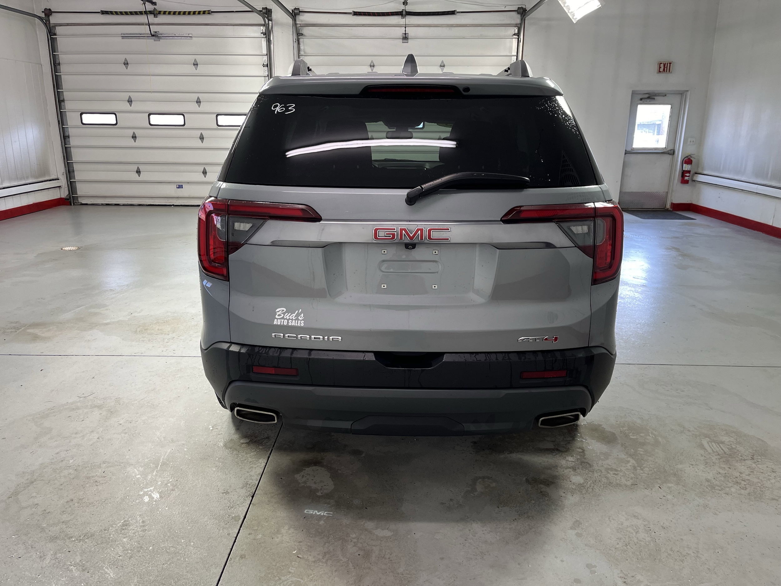 2023 GMC Acadia AT4 - Photo 6