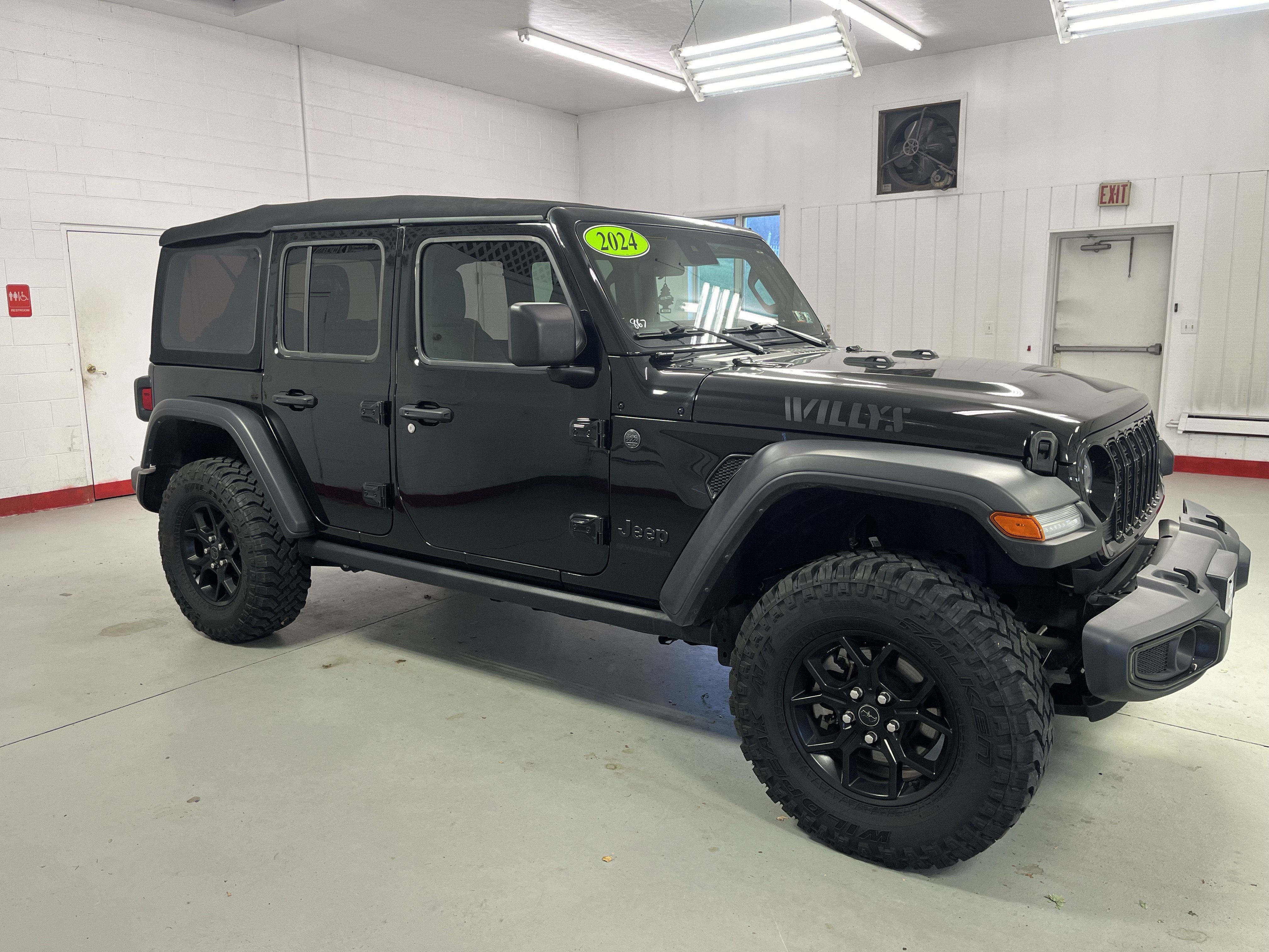 2024 Jeep Wrangler Willys SUV