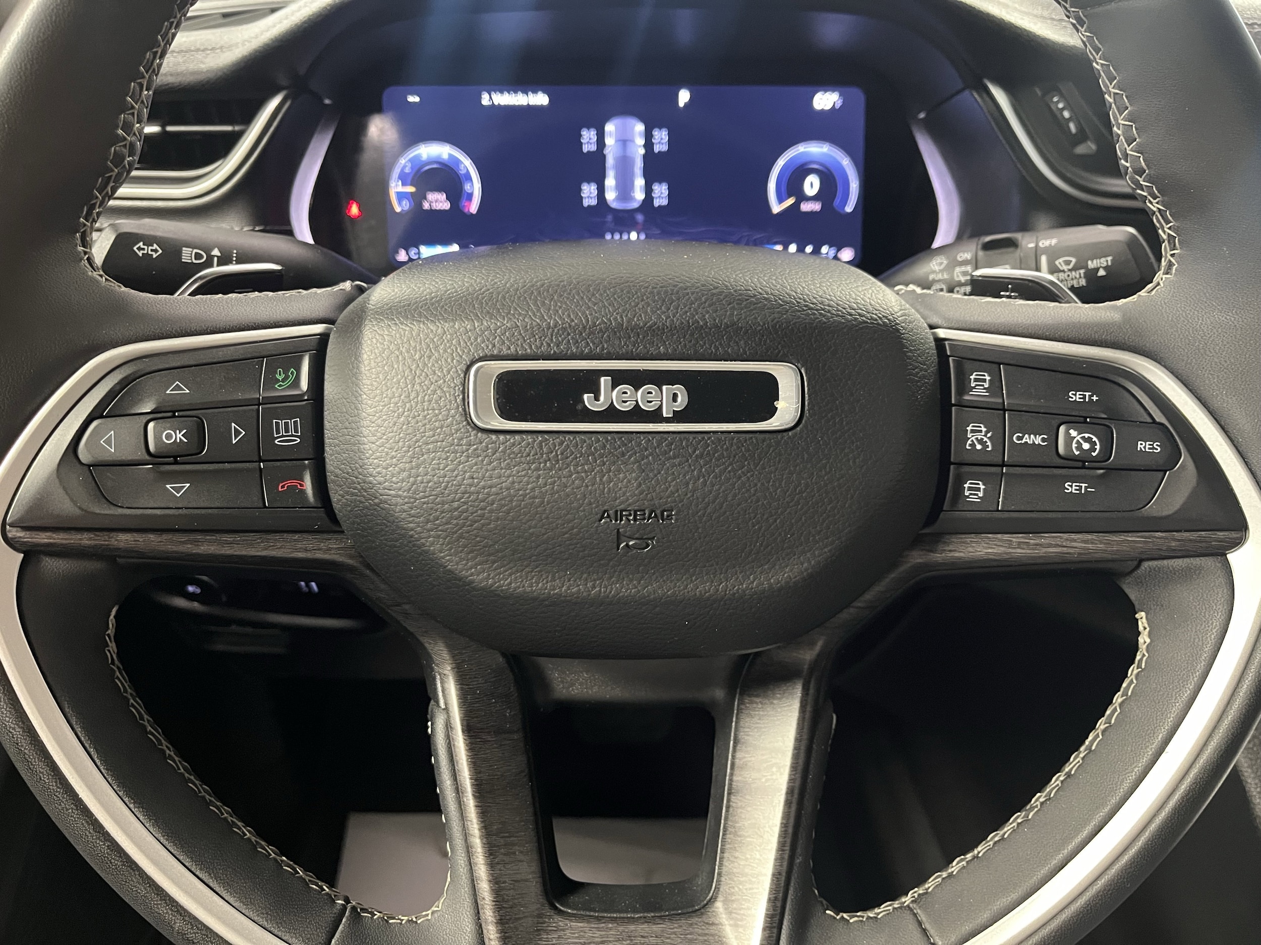 2023 Jeep Grand Cherokee Limited - Photo 16