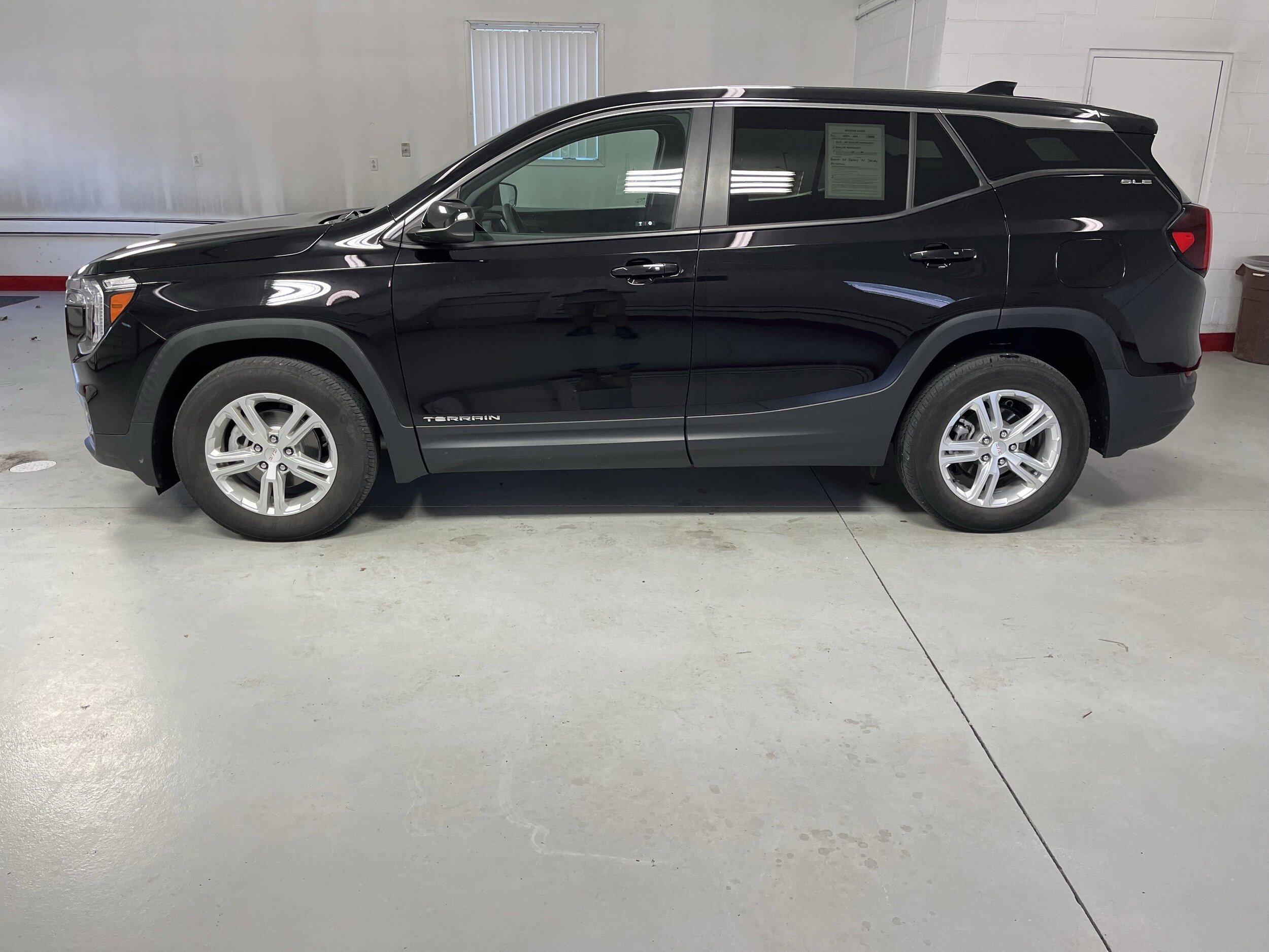 2022 Gmc Terrain SLE photo 4