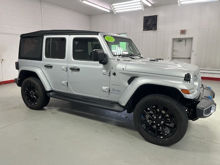2023 Jeep Wrangler 4xe Sahara SUV
