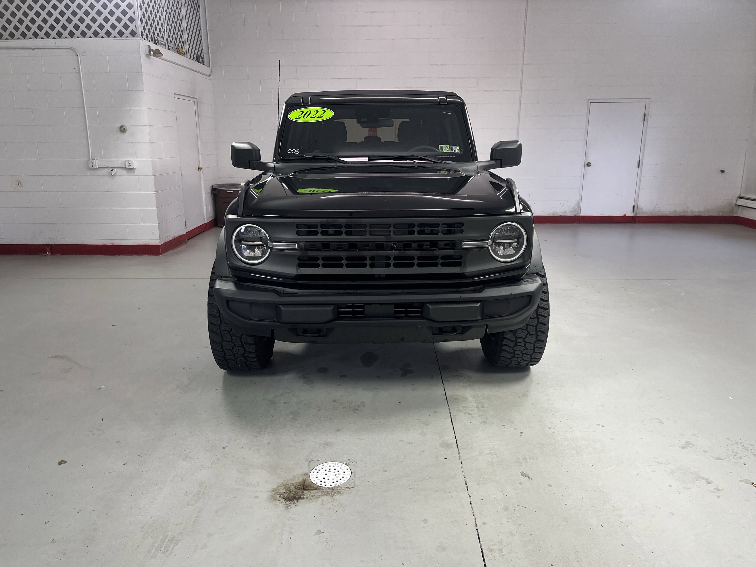 2022 Ford Bronco Base Big Bend Black Diamond Outer Banks photo 2